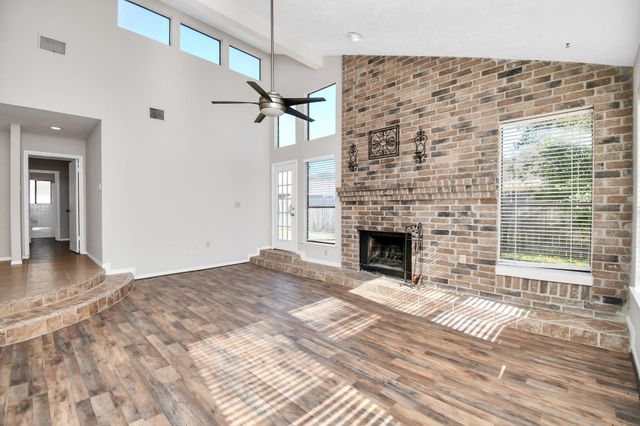 2119 Echo Ridge, Sugar Land, TX 77478