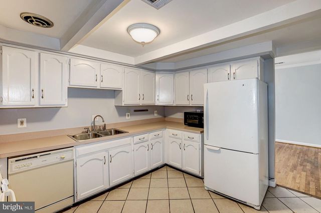 1326 L ST SE, Washington, DC 20003
