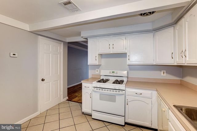 1326 L ST SE, Washington, DC 20003