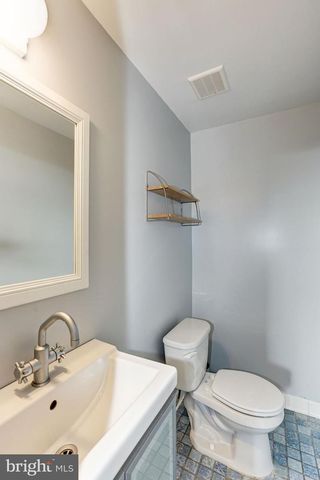 1326 L ST SE, Washington, DC 20003