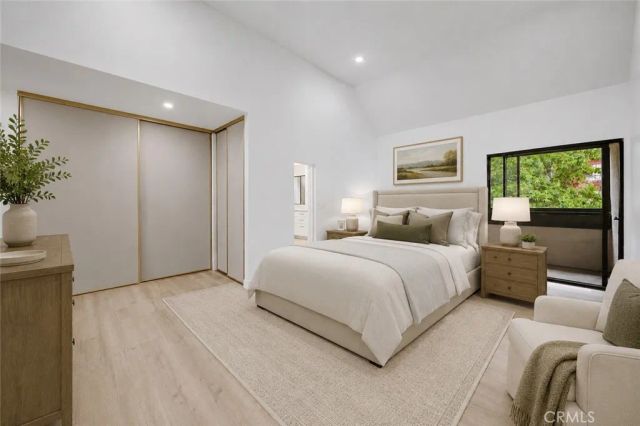 421 S Van Ness, Los Angeles, CA 90020