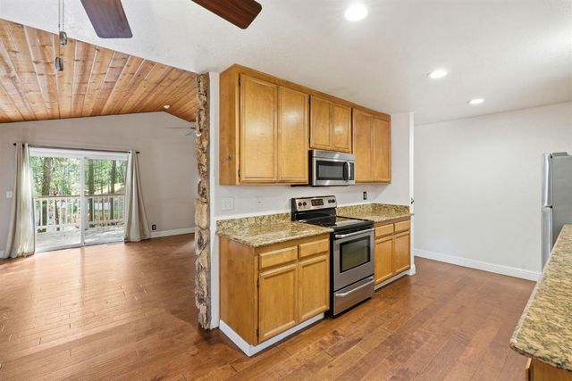 16921 Mckenzie Dr, Pioneer, CA 95666