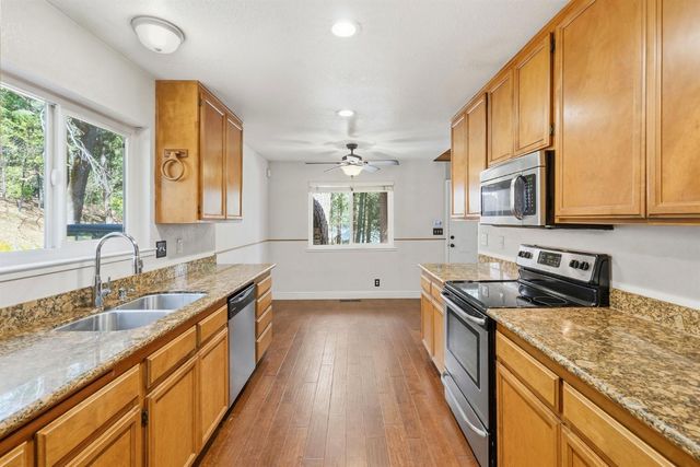 16921 Mckenzie Dr, Pioneer, CA 95666