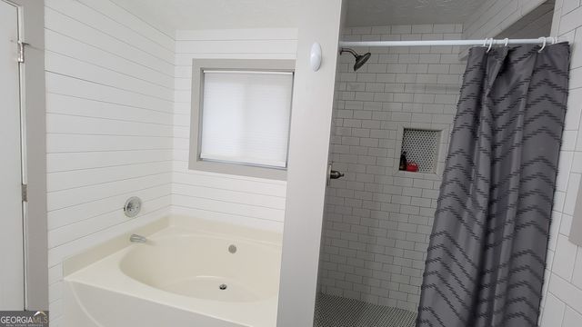 2140 Summerset Drive, Monroe, GA 30656