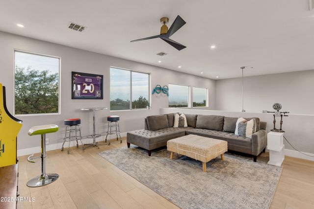 27557 N 61ST Place, Scottsdale, AZ 85266