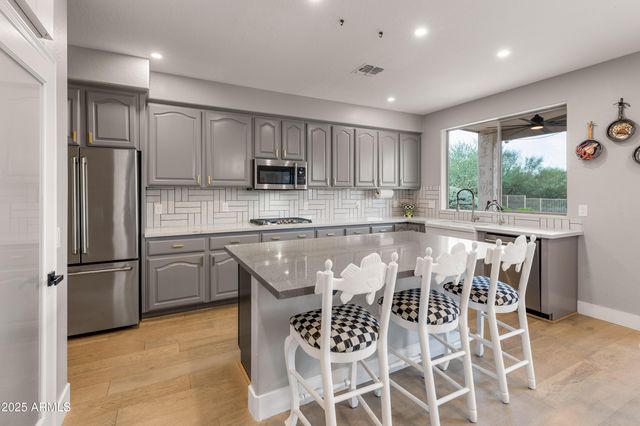 27557 N 61ST Place, Scottsdale, AZ 85266