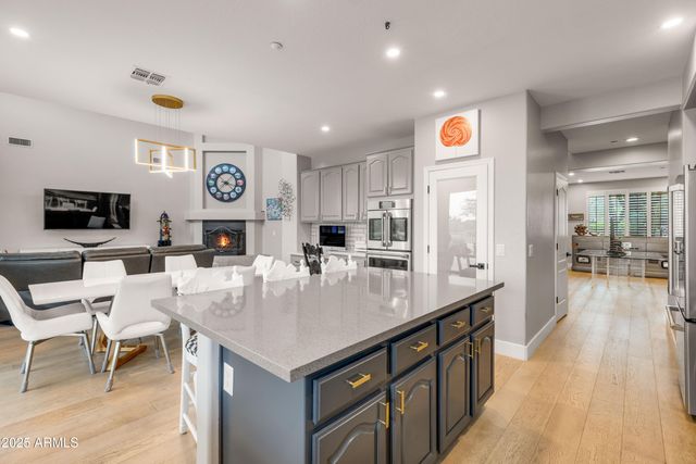 27557 N 61ST Place, Scottsdale, AZ 85266