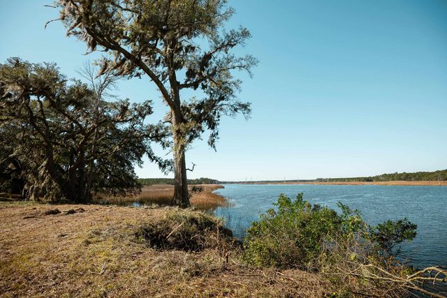 1939 Mauricena Rd., Georgetown, SC 29440