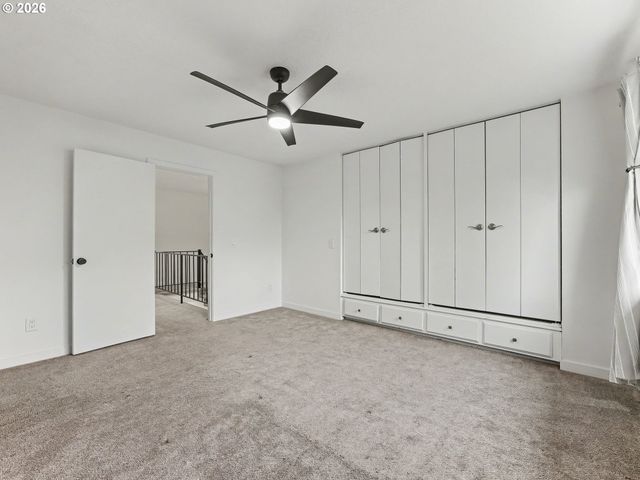 445 N HAYDEN BAY Dr, Portland, OR 97217