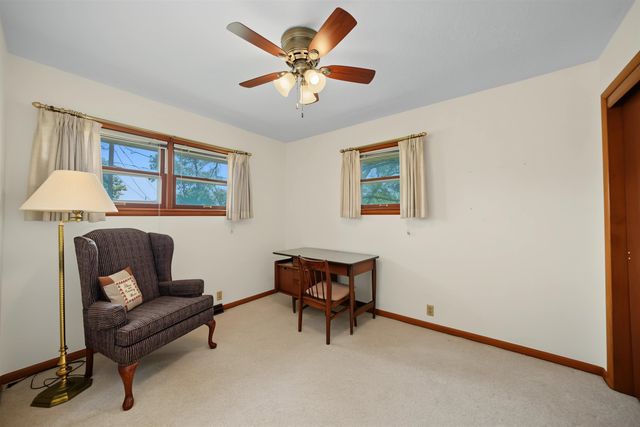 2093 Wesley St., Salina, KS 67401