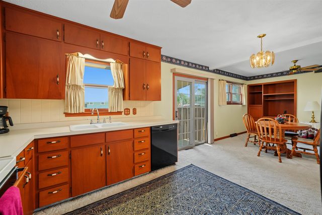 2093 Wesley St., Salina, KS 67401