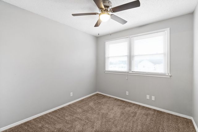 219 Taft Dr Apt 2, Clarksville, TN 37042