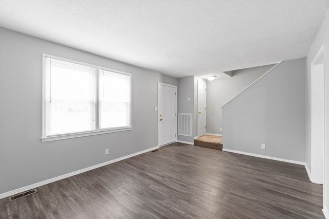 219 Taft Dr Apt 2, Clarksville, TN 37042