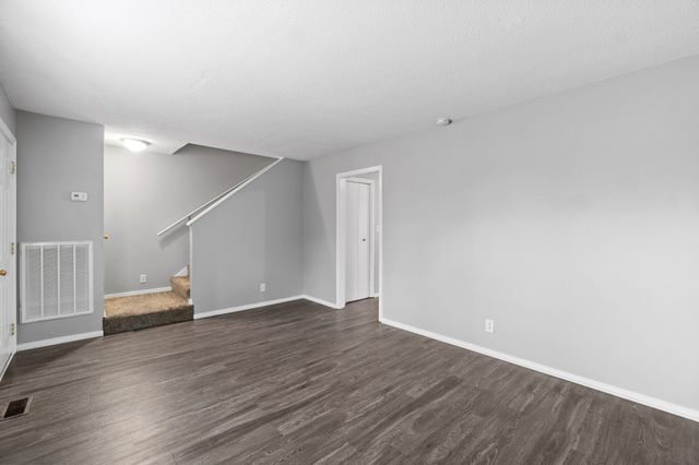 219 Taft Dr Apt 2, Clarksville, TN 37042
