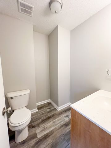 219 Taft Dr Apt 2, Clarksville, TN 37042