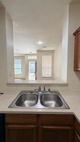 2205 Stoneleigh Place, Mckinney, TX 75071