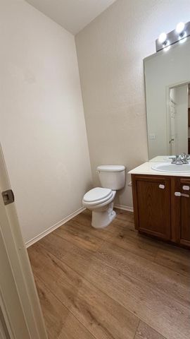 2205 Stoneleigh Place, Mckinney, TX 75071