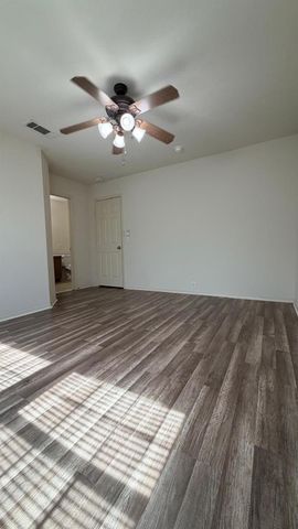 2205 Stoneleigh Place, Mckinney, TX 75071