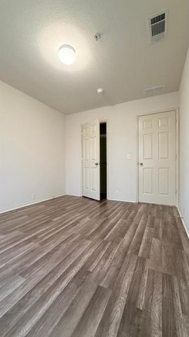 2205 Stoneleigh Place, Mckinney, TX 75071