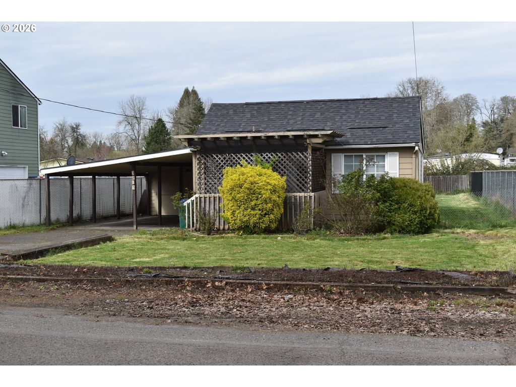 3215 Se VINEYARD Rd, Milwaukie, OR 97267