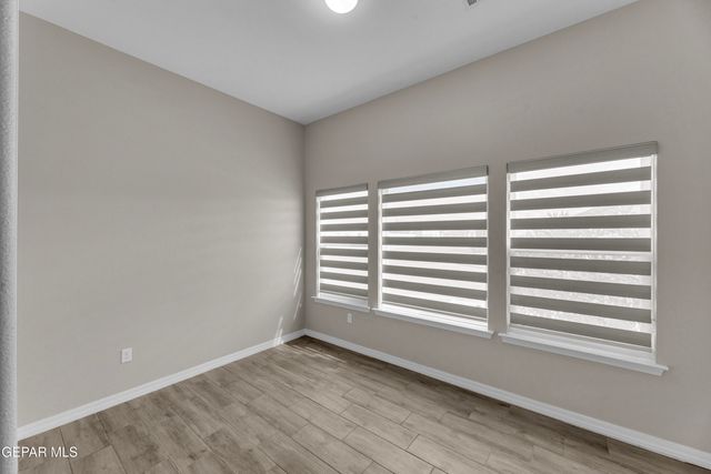 13729 LAGO VISTA Avenue, Horizon City, TX 79928