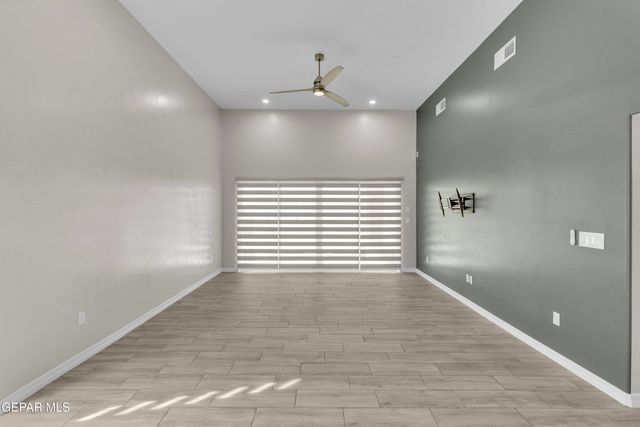 13729 LAGO VISTA Avenue, Horizon City, TX 79928