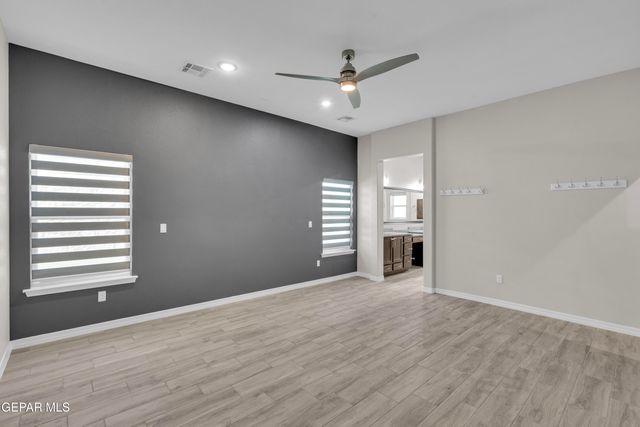 13729 LAGO VISTA Avenue, Horizon City, TX 79928
