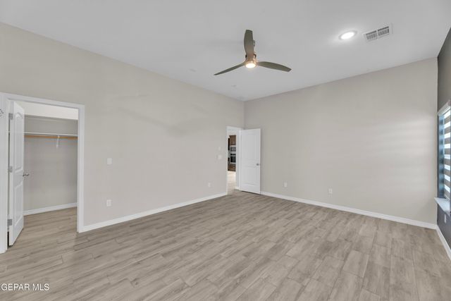 13729 LAGO VISTA Avenue, Horizon City, TX 79928