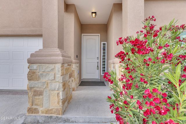 13729 LAGO VISTA Avenue, Horizon City, TX 79928
