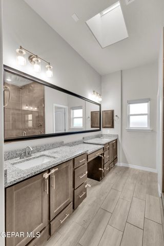 13729 LAGO VISTA Avenue, Horizon City, TX 79928