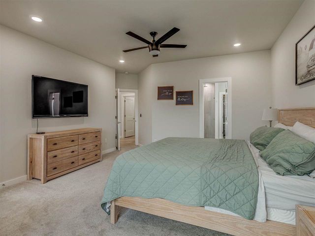 13630 NE Cornwallis Dr, Elgin, OK 73538