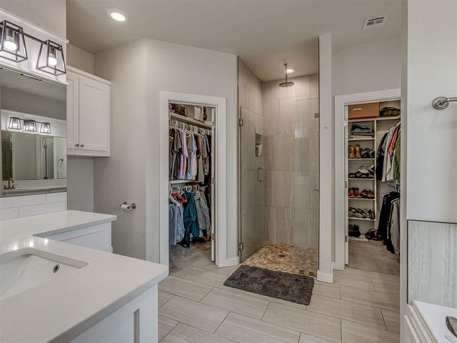 13630 NE Cornwallis Dr, Elgin, OK 73538