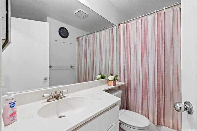 94-820 Lumiauau Street K202, Waipahu, HI 96797