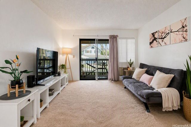 94-820 Lumiauau Street K202, Waipahu, HI 96797