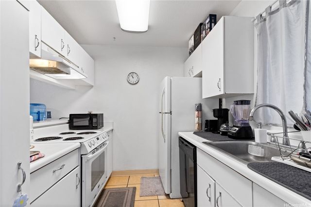 94-820 Lumiauau Street K202, Waipahu, HI 96797