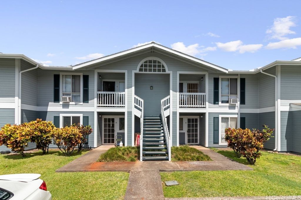 94-820 Lumiauau Street K202, Waipahu, HI 96797