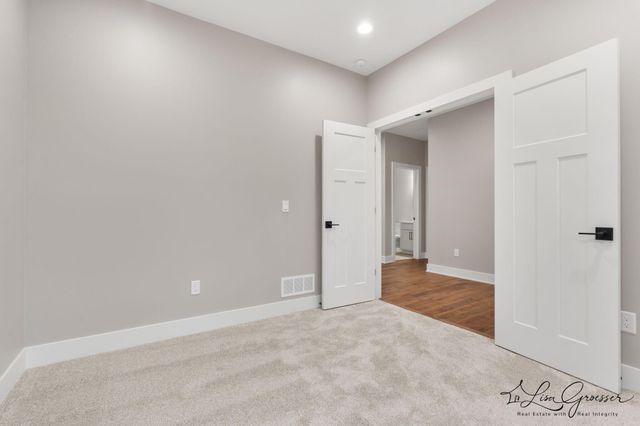 10048 Barberry Lane, Howard City, MI 49329