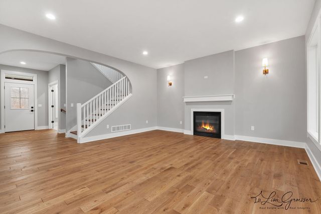 10048 Barberry Lane, Howard City, MI 49329