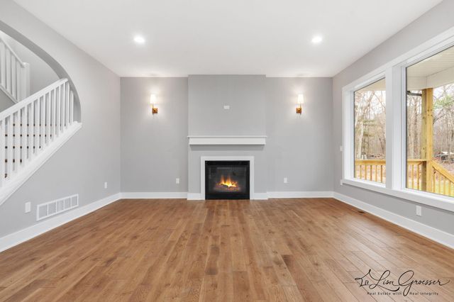 10048 Barberry Lane, Howard City, MI 49329