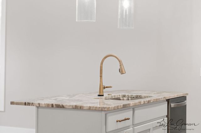 10048 Barberry Lane, Howard City, MI 49329