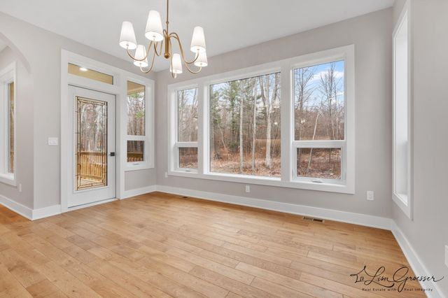 10048 Barberry Lane, Howard City, MI 49329