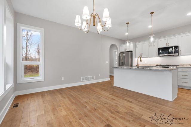 10048 Barberry Lane, Howard City, MI 49329