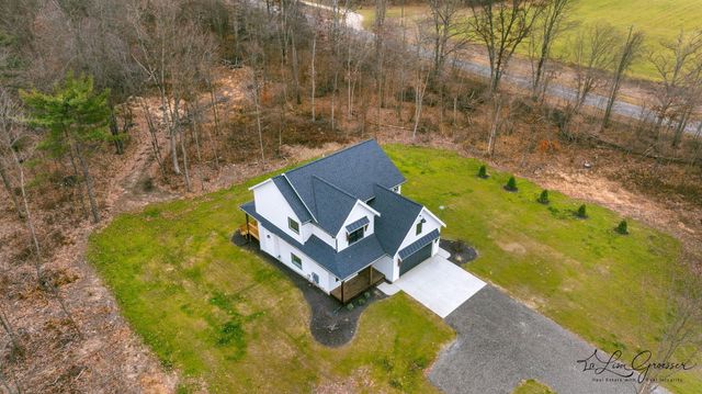 10048 Barberry Lane, Howard City, MI 49329