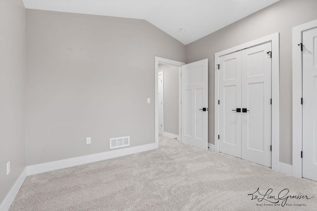 10048 Barberry Lane, Howard City, MI 49329