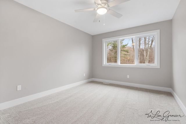 10048 Barberry Lane, Howard City, MI 49329