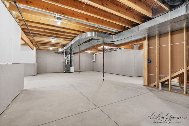 10048 Barberry Lane, Howard City, MI 49329