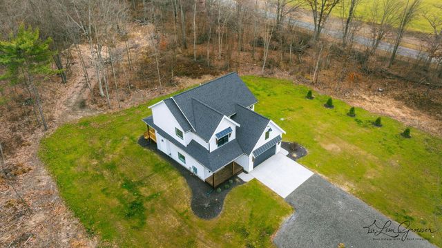 10048 Barberry Lane, Howard City, MI 49329