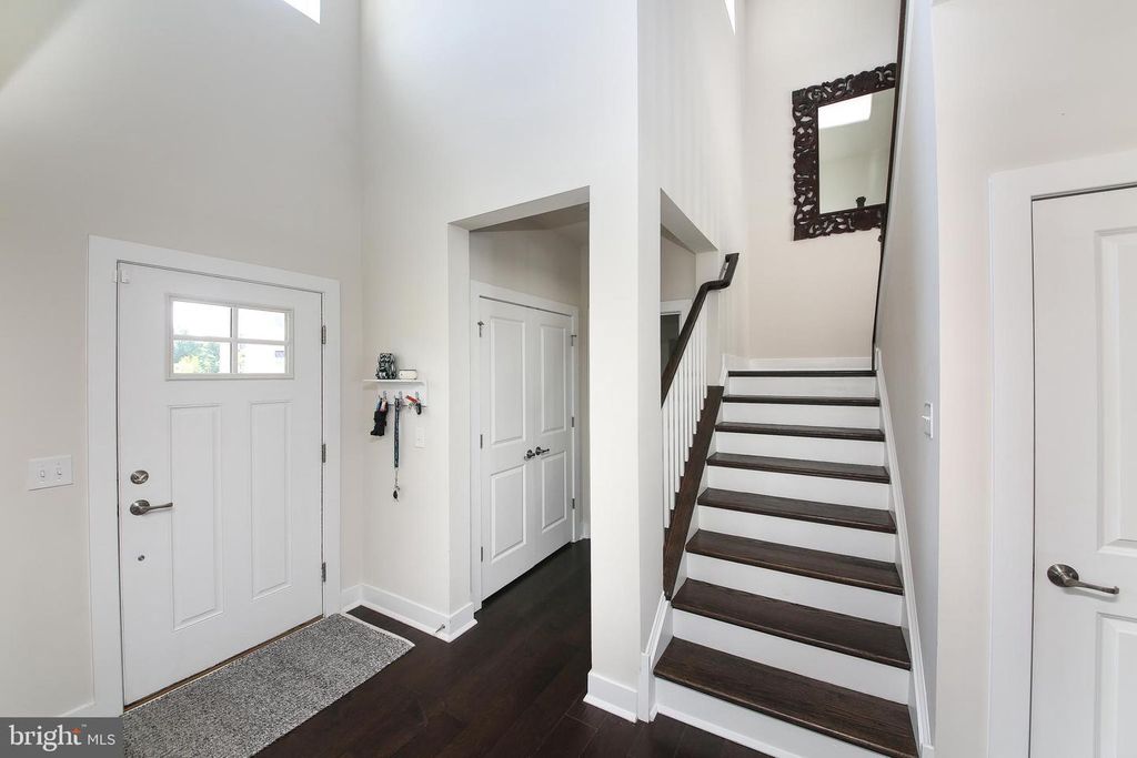 1088 MARIWILL DR, Quakertown, PA 18951