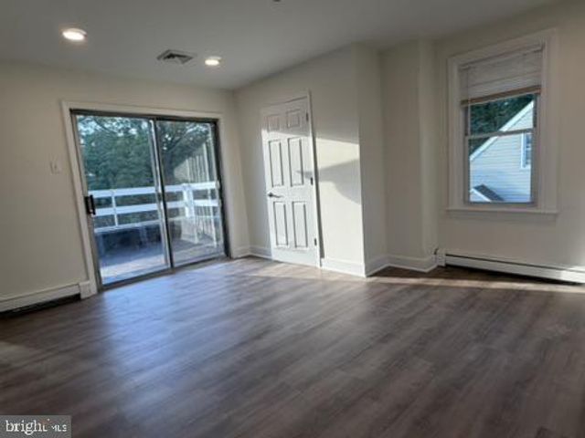 722 HILLTOWN PIKE, Line Lexington, PA 18932