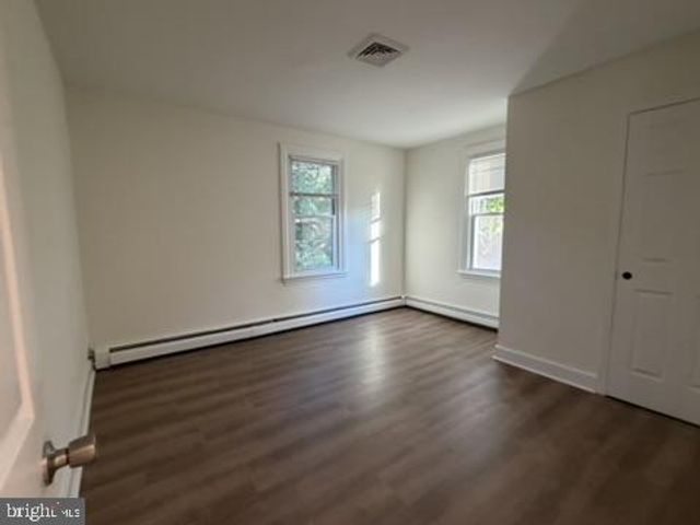 722 HILLTOWN PIKE, Line Lexington, PA 18932